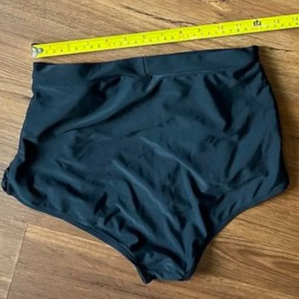 COCOPEAR High-Waist Bikini Bottoms - Size Medium - Gently Used MSRP: $29.99